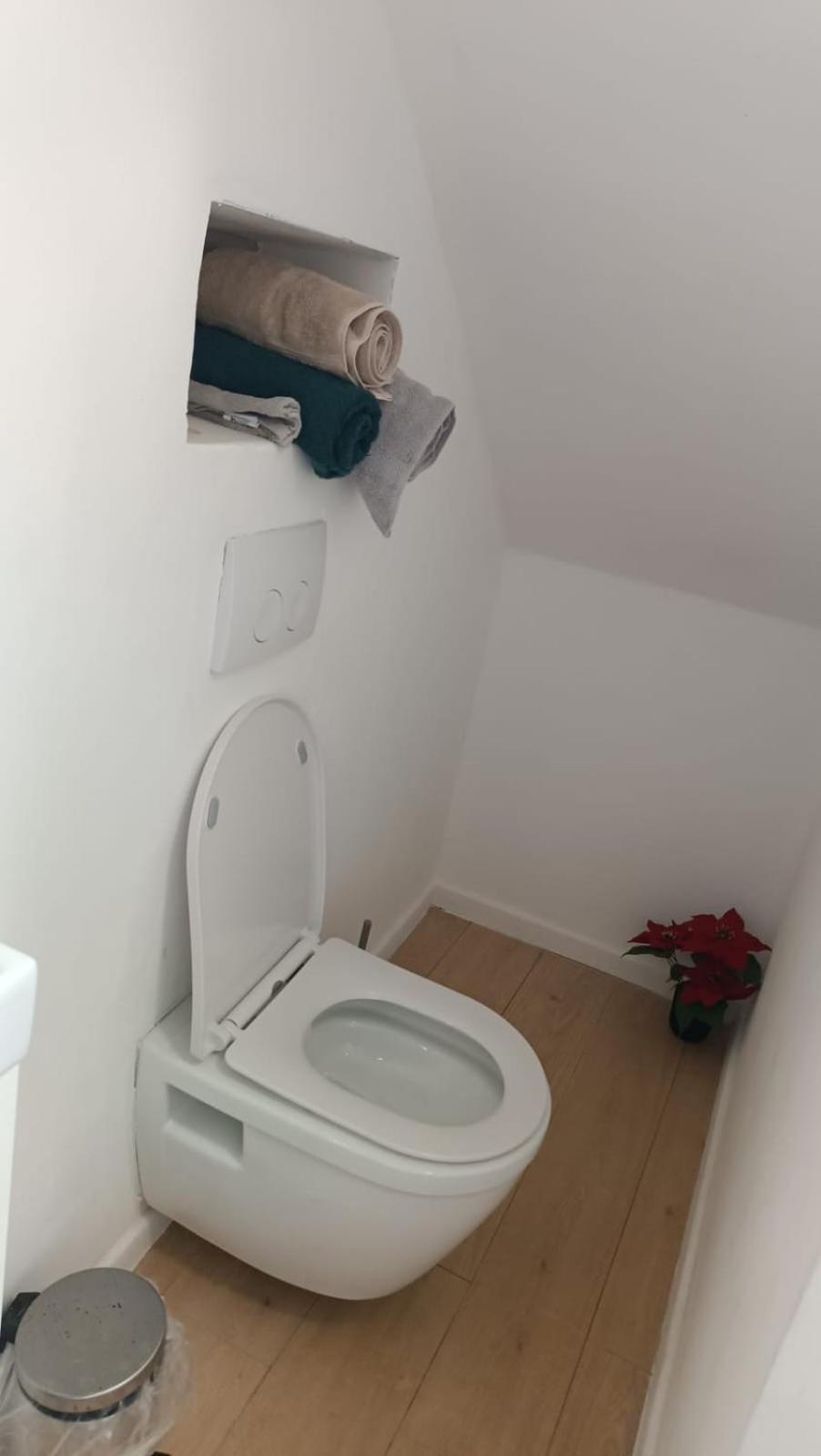 Ubuntu House - Charleroi Apartman Kültér fotó